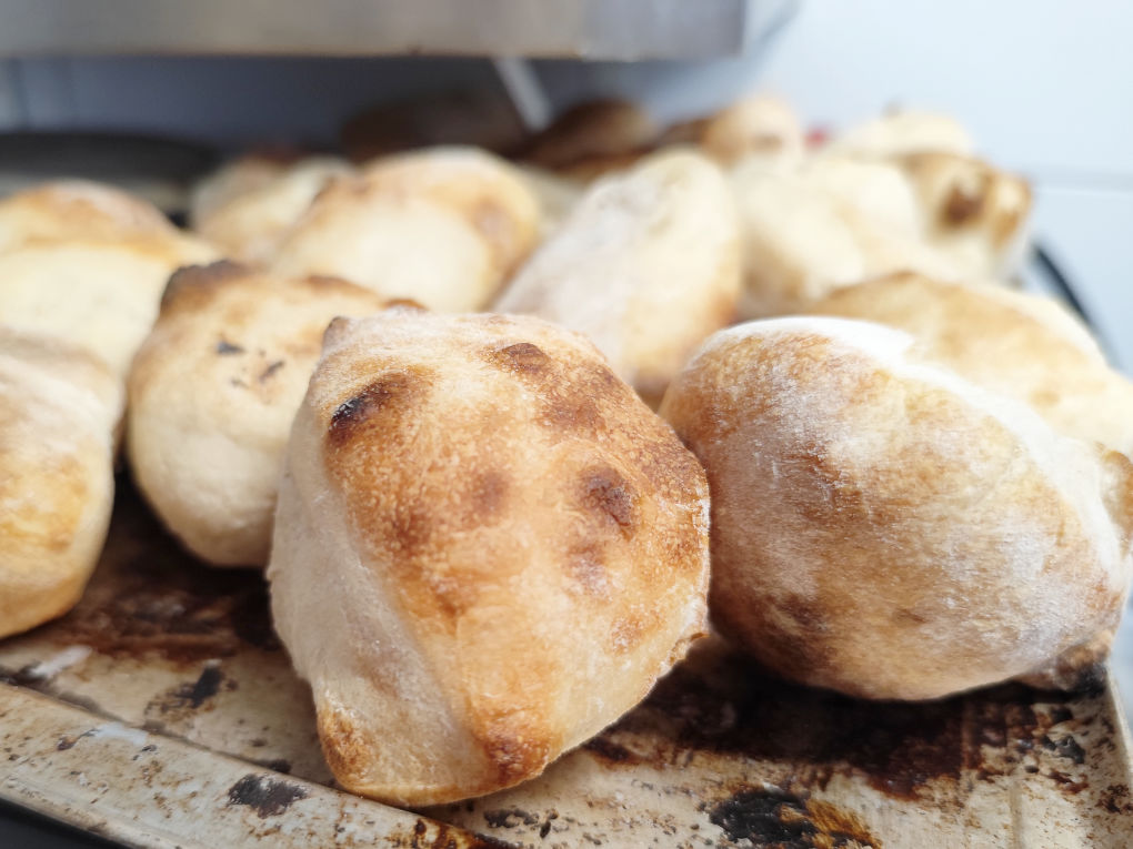 Brot backen im Restaurant Schlosscafe in Beuren